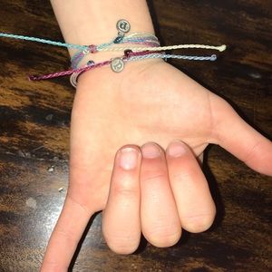 2 Pura Vida Bracelets